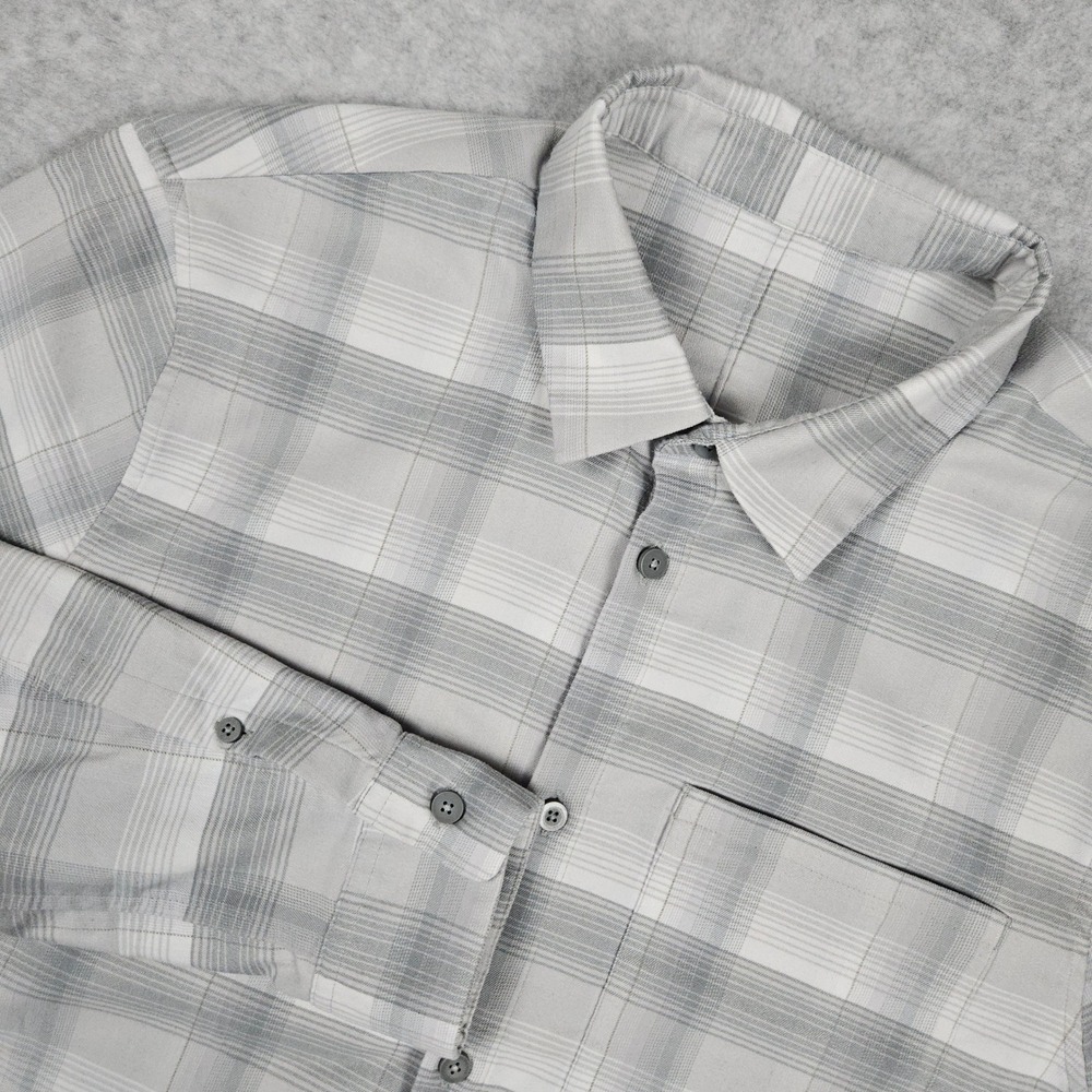 Lululemon Mens Large Grey Plaid Button Down Shirt Mason Peak Flannel Long Sleeve
